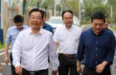 南浔区委书记夏坚定赴旧馆镇调研时走访抖圈